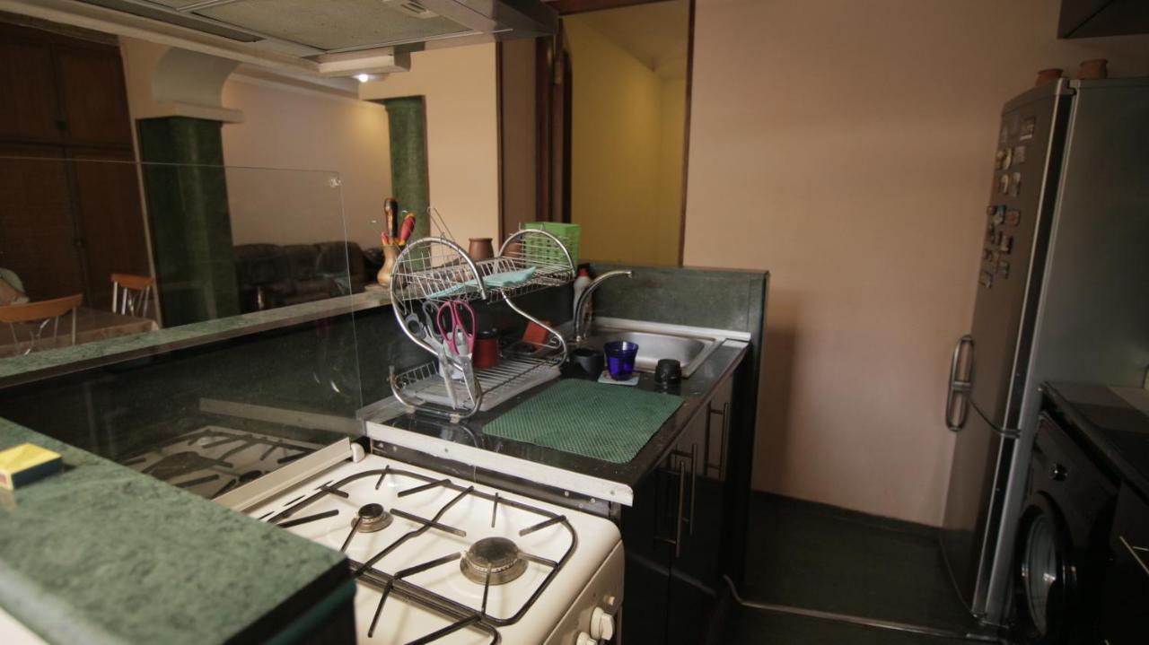 Apartment On Sanapiro Tbilisi ภายนอก รูปภาพ